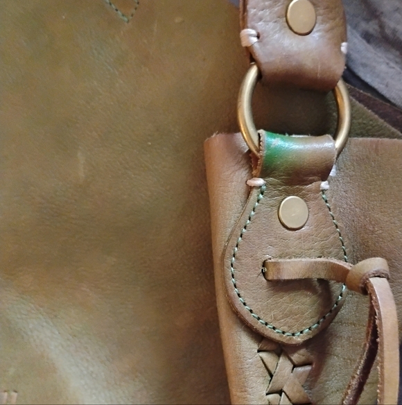 Isabella Fiore Gisela Diamond Stitched Green Leather Hobo - Picture 10 of 10